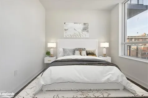 2007 James Street Burlington ON L7R 1H1