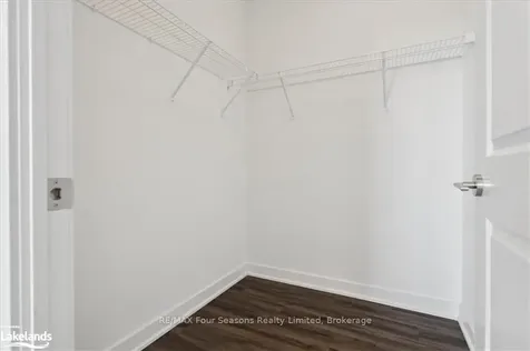 2007 James Street Burlington ON L7R 1H1
