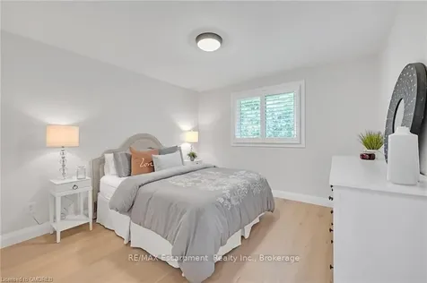 675 Woodview Road Burlington ON L7N 3A4