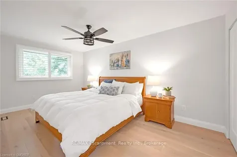 675 Woodview Road Burlington ON L7N 3A4