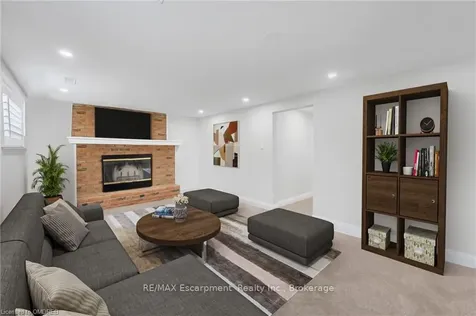 675 Woodview Road Burlington ON L7N 3A4