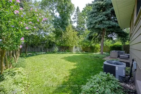 675 Woodview Road Burlington ON L7N 3A4