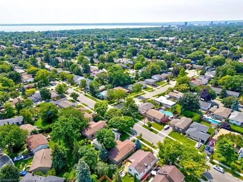 675 Woodview Road Burlington ON L7N 3A4