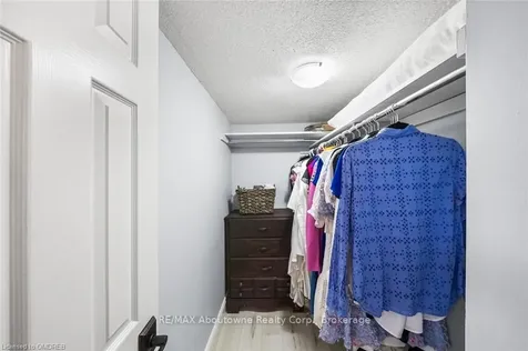 2155 Duncaster Drive Burlington ON L7P 4R4