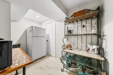 2155 Duncaster Drive Burlington ON L7P 4R4