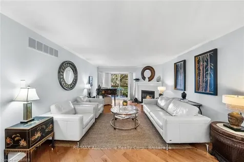 2155 Duncaster Drive Burlington ON L7P 4R4