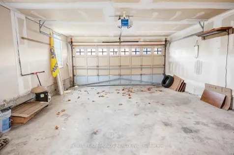 250 Richvale Drive Brampton ON L6Z 4W9