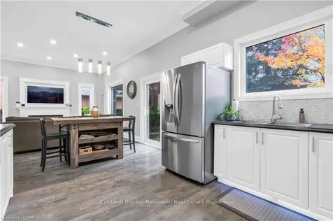 4 Munro Circle Halton Hills ON L7G 6A1