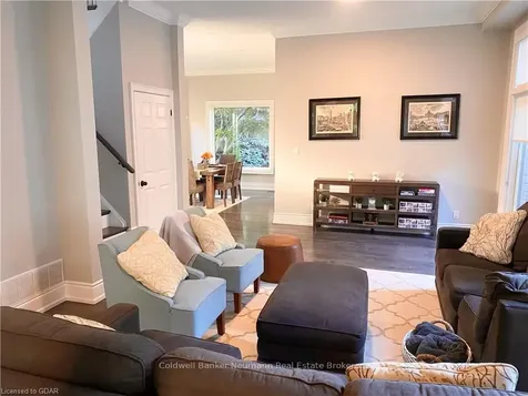 4 Munro Circle Halton Hills ON L7G 6A1