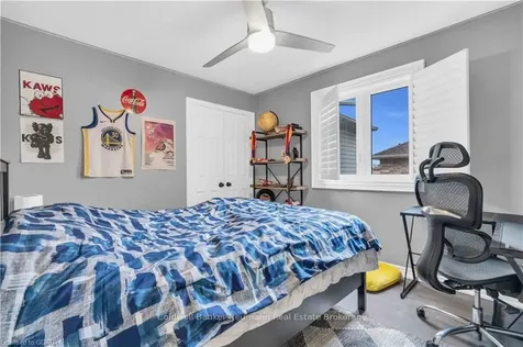 4 Munro Circle Halton Hills ON L7G 6A1