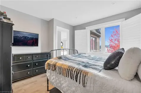 4 Munro Circle Halton Hills ON L7G 6A1