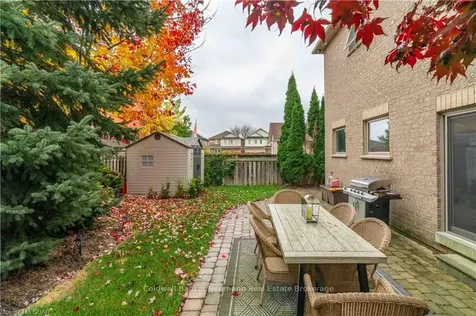 4 Munro Circle Halton Hills ON L7G 6A1
