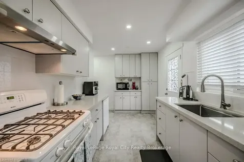 3200 Candela Drive Mississauga ON L5A 2T8