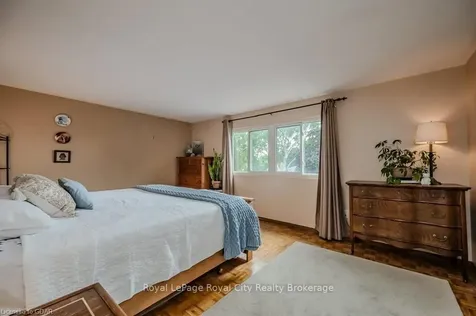 3200 Candela Drive Mississauga ON L5A 2T8