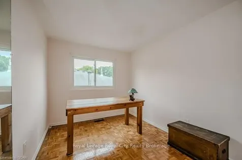 3200 Candela Drive Mississauga ON L5A 2T8