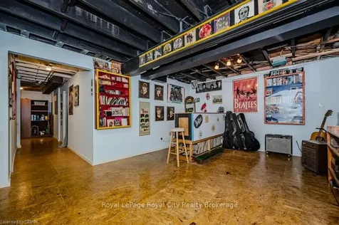3200 Candela Drive Mississauga ON L5A 2T8
