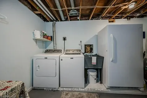 3200 Candela Drive Mississauga ON L5A 2T8