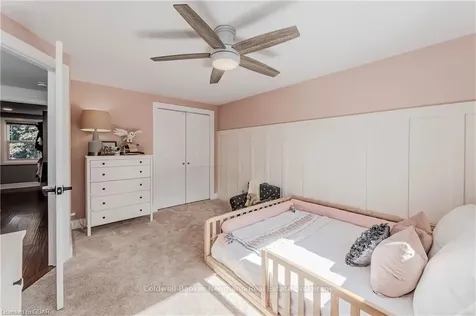 19 Matthew Court Halton Hills ON L7J 2W3
