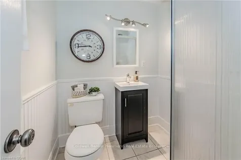 19 Matthew Court Halton Hills ON L7J 2W3