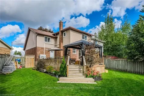 19 Matthew Court Halton Hills ON L7J 2W3