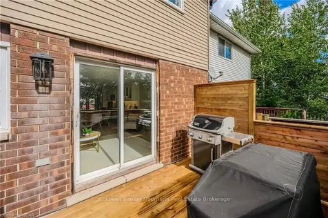 19 Matthew Court Halton Hills ON L7J 2W3