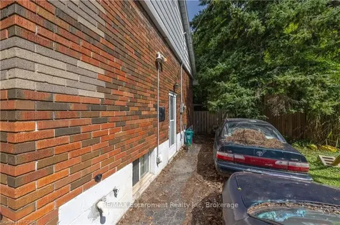 242 Elmore Street Halton Hills ON L7J 1T9