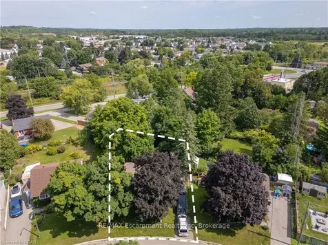 242 Elmore Street Halton Hills ON L7J 1T9