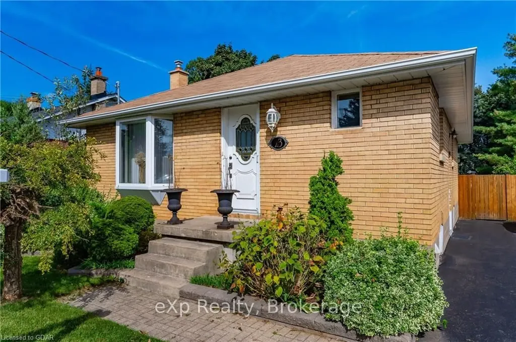 23 Delrex Boulevard Halton Hills ON L7G 3X8
