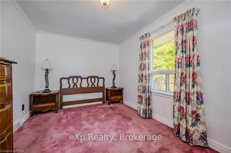 23 Delrex Boulevard Halton Hills ON L7G 3X8
