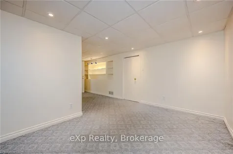 23 Delrex Boulevard Halton Hills ON L7G 3X8