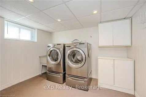 23 Delrex Boulevard Halton Hills ON L7G 3X8