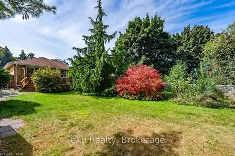 23 Delrex Boulevard Halton Hills ON L7G 3X8