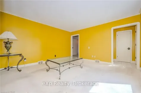 23 Delrex Boulevard Halton Hills ON L7G 3X8