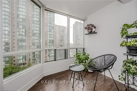 115 Hillcrest Avenue Mississauga ON L5B 3Y9