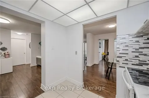 115 Hillcrest Avenue Mississauga ON L5B 3Y9