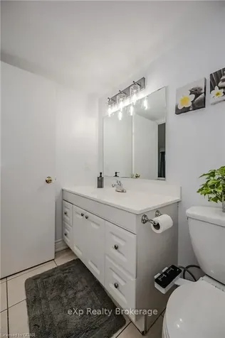 115 Hillcrest Avenue Mississauga ON L5B 3Y9