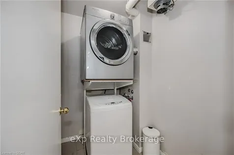 115 Hillcrest Avenue Mississauga ON L5B 3Y9