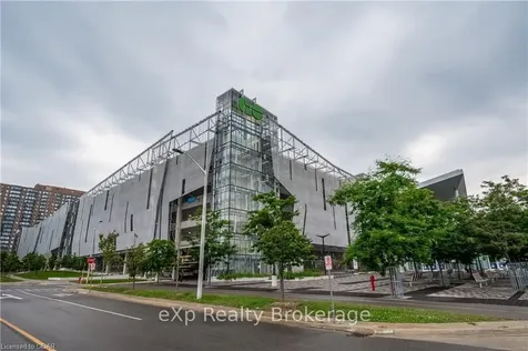 115 Hillcrest Avenue Mississauga ON L5B 3Y9