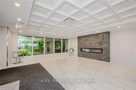 115 Hillcrest Avenue Mississauga ON L5B 3Y9