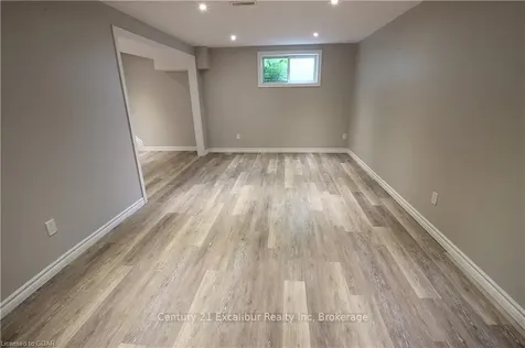 4 Cardwell Street Orangeville ON L9W 2V4