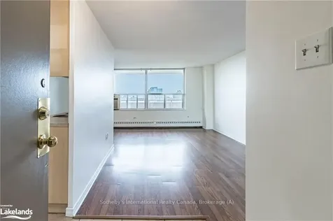 3120 Kirwin Avenue Mississauga ON L5A 3R2