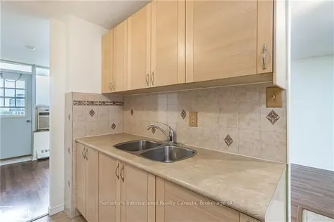 3120 Kirwin Avenue Mississauga ON L5A 3R2