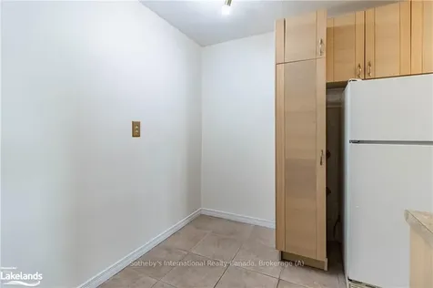 3120 Kirwin Avenue Mississauga ON L5A 3R2