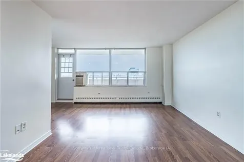 3120 Kirwin Avenue Mississauga ON L5A 3R2