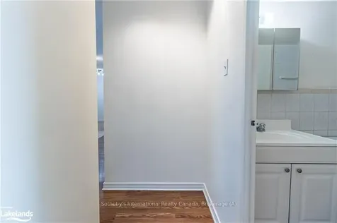 3120 Kirwin Avenue Mississauga ON L5A 3R2