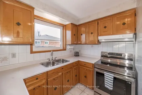 7368 Redstone Road Mississauga ON L4T 2A9