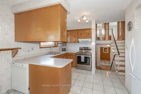 7368 Redstone Road Mississauga ON L4T 2A9
