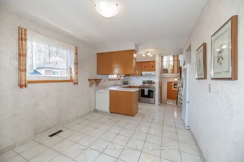 7368 Redstone Road Mississauga ON L4T 2A9