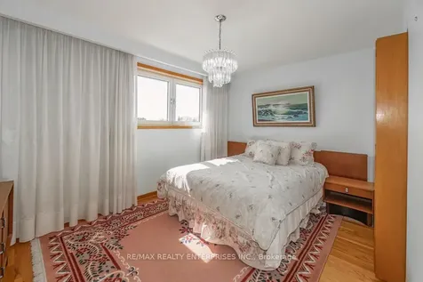7368 Redstone Road Mississauga ON L4T 2A9