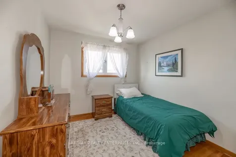 7368 Redstone Road Mississauga ON L4T 2A9